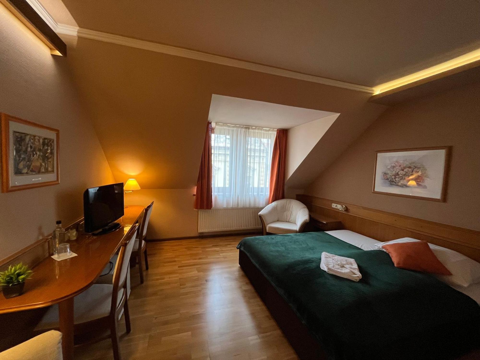 Wagner Vendegudvar Panzio Hotel 3*